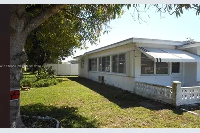 4955 NW 55th St, Tamarac, FL 33319 - Photo 17
