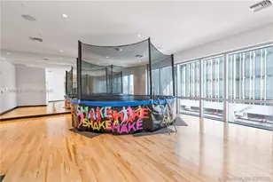 851 NE 1st Ave, Miami, FL 33132 - Photo 35