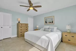 9320 S Hollybrook Lake Dr, Pembroke Pines, FL 33025 - Photo 19