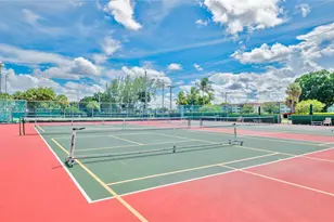 9320 S Hollybrook Lake Dr, Pembroke Pines, FL 33025 - Photo 29