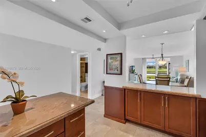 9320 S Hollybrook Lake Dr #108, Pembroke Pines, FL 33025 - Photo 7