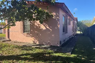 10730 SW 66th Dr, Miami, FL 33173 - Photo 3