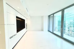 300 Biscayne Blvd Way, Miami, FL 33131 - Photo 9