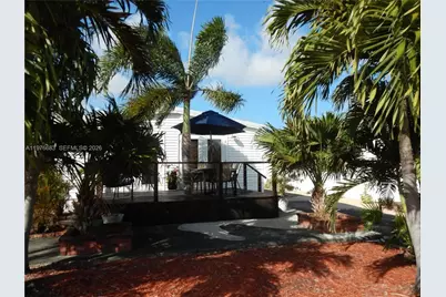 2461 SW 50th St #0, Dania Beach, FL 33312 - Photo 15