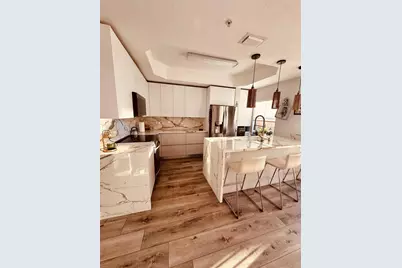 822 SW 143rd Ter #204, Pembroke Pines, FL 33027 - Photo 5