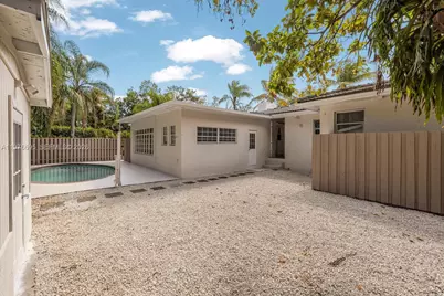 11801 NE 11th Ave, Biscayne Park, FL 33161 - Photo 21