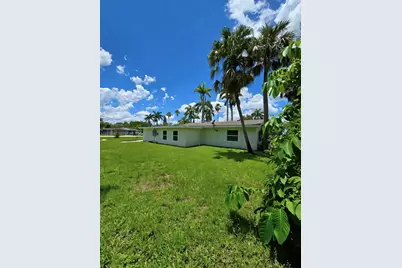 4438 E Riverside Drive, Fort Myers, FL 33905 - Photo 11