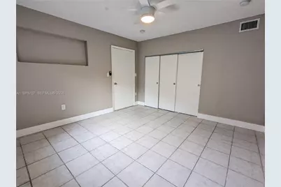 987 NE 131 St #3, North Miami, FL 33161 - Photo 11