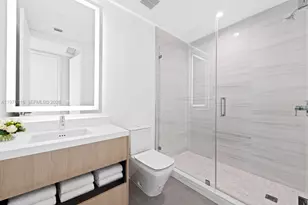 851 NE 1st Ave, Miami, FL 33132 - Photo 19