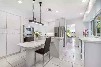 8360 SW 185th Ter, Cutler Bay, FL 33157 - Photo 9