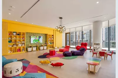 55 SW 9th St #2609, Miami, FL 33130 - Photo 5