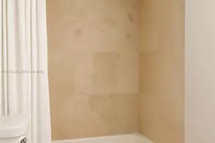 555 NE 15th St, Miami, FL 33132 - Photo 15