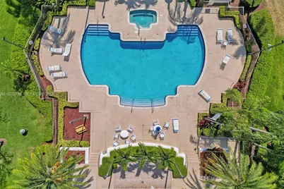 1078 Laguna Springs Dr, Weston, FL 33326 - Photo 63