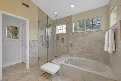 1078 Laguna Springs Dr, Weston, FL 33326 - Photo 39