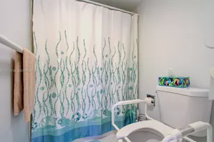 1201 SW 141st Ave, Pembroke Pines, FL 33027 - Photo 27