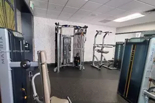 1750 N Bayshore Dr, Miami, FL 33132 - Photo 19