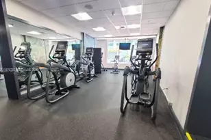 1750 N Bayshore Dr, Miami, FL 33132 - Photo 17