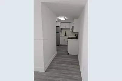 8101 Crespi Blvd #503, Miami Beach, FL 33141 - Photo 5