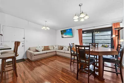 9748 S Belfort Cir #201, Tamarac, FL 33321 - Photo 5