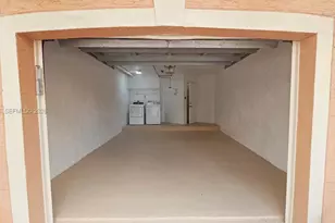 2033 SE 10th Ave, Fort Lauderdale, FL 33316 - Photo 3