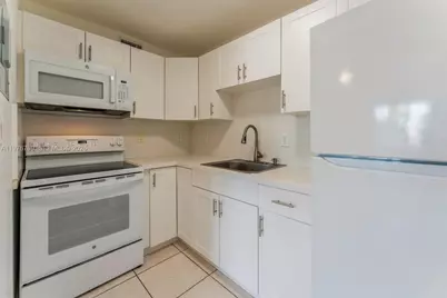 11005 SW 1st St #203, Sweetwater, FL 33174 - Photo 5