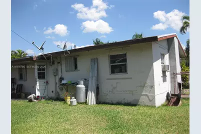 655 SW 4th Ter, Florida City, FL 33034 - Photo 3