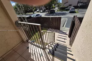 655 W Park Dr, Miami, FL 33172 - Photo 3