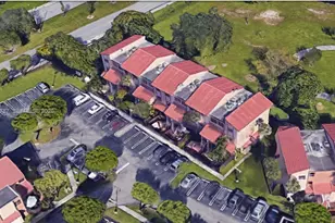 655 W Park Dr, Miami, FL 33172 - Photo 1