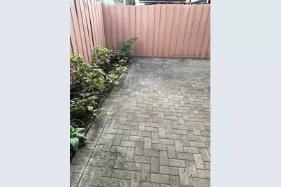 1024 W 79th St #1024, Hialeah, FL 33014 - Photo 27