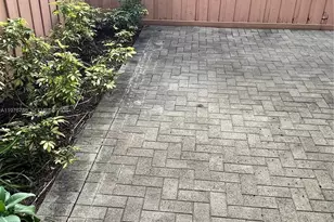 1024 W 79th St, Hialeah, FL 33014 - Photo 27