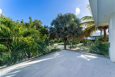 741 Harbor Dr, Key Biscayne, FL 33149 - Photo 19