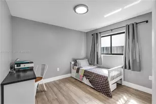 8001 SW 90th Ave, Miami, FL 33173 - Photo 17