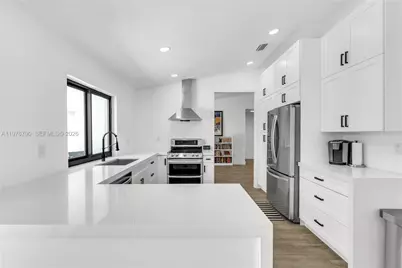 8001 SW 90th Ave, Miami, FL 33173 - Photo 3