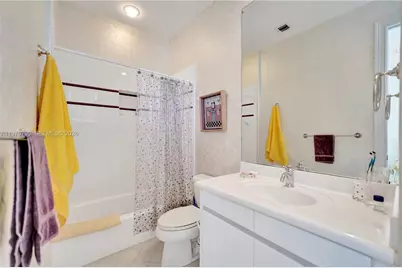 901 Manatee Way, Hollywood, FL 33019 - Photo 45