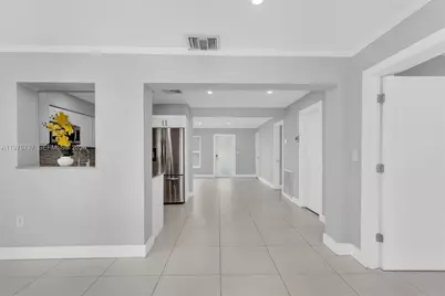 1577 NE 48th Ct, Oakland Park, FL 33334 - Photo 27