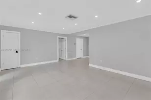 1577 NE 48th Ct, Oakland Park, FL 33334 - Photo 11