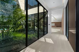 8755 SW 54th Ave, Miami, FL 33143 - Photo 13