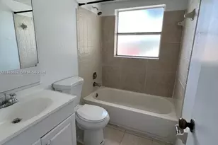 10204 Twin Lakes Dr, Coral Springs, FL 33071 - Photo 15