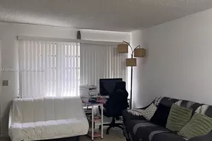 10204 Twin Lakes Dr, Coral Springs, FL 33071 - Photo 11