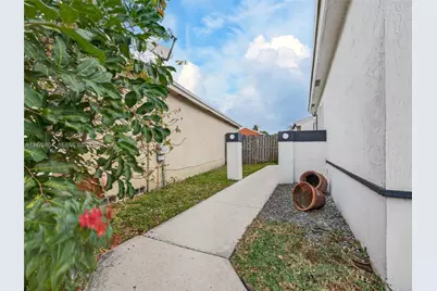 336 S Ketch Dr, Sunrise, FL 33326 - Photo 5