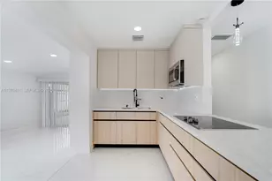 11351 SW 52nd Terrace, Miami, FL 33165 - Photo 9