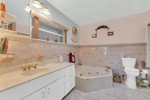 18201 SW 87th Ave, Palmetto Bay, FL 33157 - Photo 9