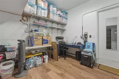 324 NW 153rd Ln, Pembroke Pines, FL 33028 - Photo 45