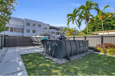 2172 NE 171st St, North Miami Beach, FL 33162 - Photo 27