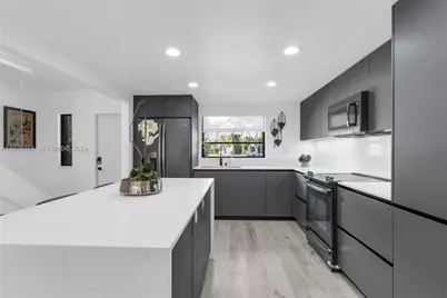 2172 NE 171st St, North Miami Beach, FL 33162 - Photo 7