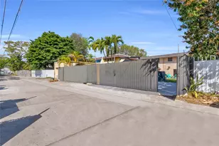 2172 NE 171 St, North Miami Beach, FL 33162 - Photo 27