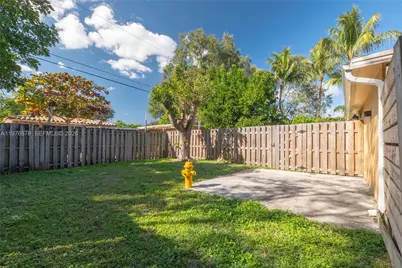 2621 SW 12th Ter, Fort Lauderdale, FL 33315 - Photo 23