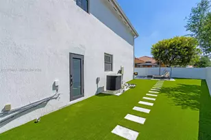 1005 NW 100th Ave, Miami, FL 33172 - Photo 25