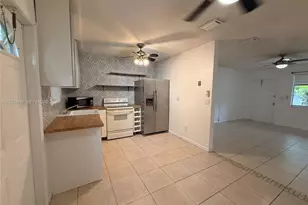1104 N 17th Ct, Hollywood, FL 33020 - Photo 1