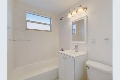 8000 NE Bayshore Ct #202, Miami, FL 33138 - Photo 11